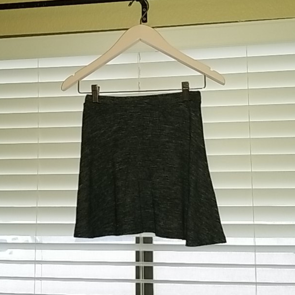Gray skater type skirt